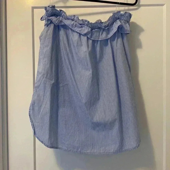 Size Small  Women’s Tank - Picture 3 of 6